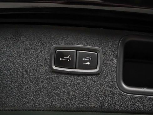 Used 2024 Porsche Macan S image 14