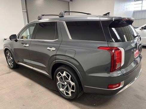 Used 2022 Hyundai Palisade Calligraphy image 5