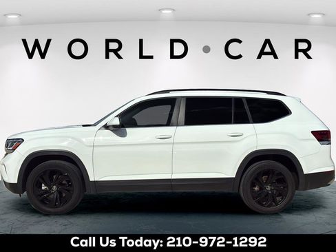 Used 2022 Volkswagen Atlas SE w/ Panoramic Sunroof Package FWD image 12