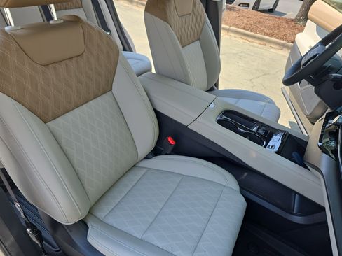 New 2026 Nissan Murano Platinum w/ Cargo Package AWD/4WD image 10