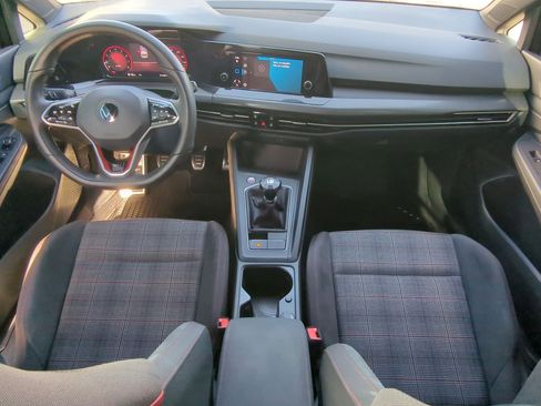 Used 2022 Volkswagen GTI S image 17