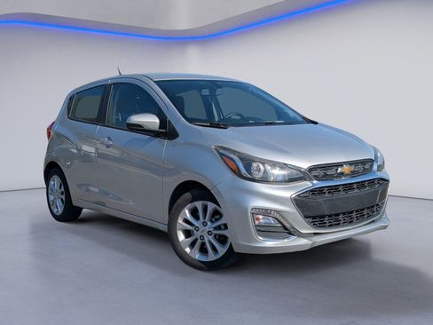 Used 2020 Chevrolet Spark LT image 2