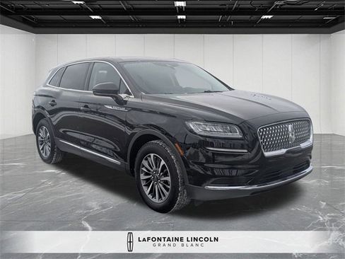 Used 2023 Lincoln Nautilus AWD image 7