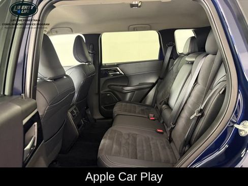 Used 2025 Mitsubishi Outlander SE AWD/4WD image 16