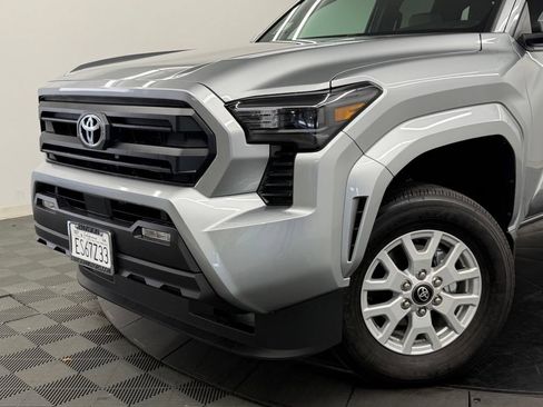 Used 2026 Toyota Tacoma SR5 RWD image 4