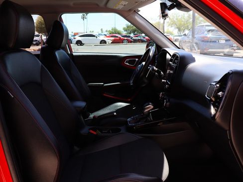 Used 2021 Kia Soul Turbo FWD image 34