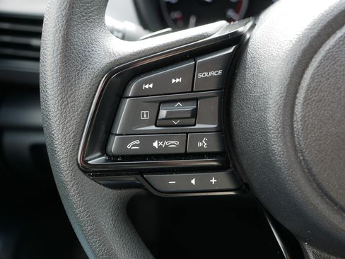 Used 2025 Subaru Crosstrek 2.0i Premium image 31