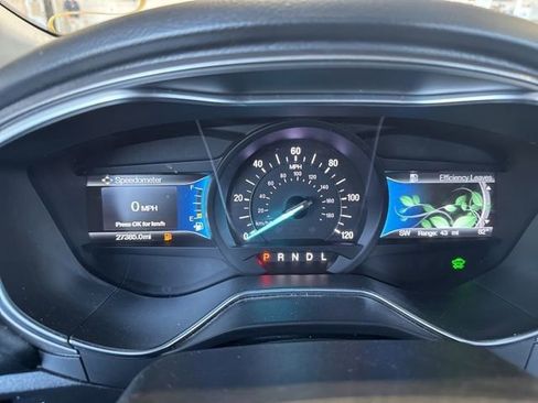 Used 2018 Ford Fusion S image 9