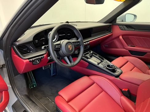 Used 2024 Porsche 911 Targa 4S image 4