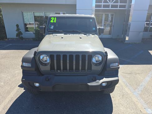 Used 2021 Jeep Wrangler Unlimited Sport AWD/4WD image 9