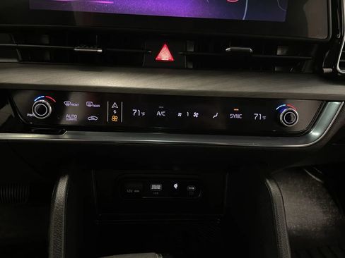 Used 2023 Kia Sportage X-Line w/ X-Line Premium Package AWD/4WD image 31
