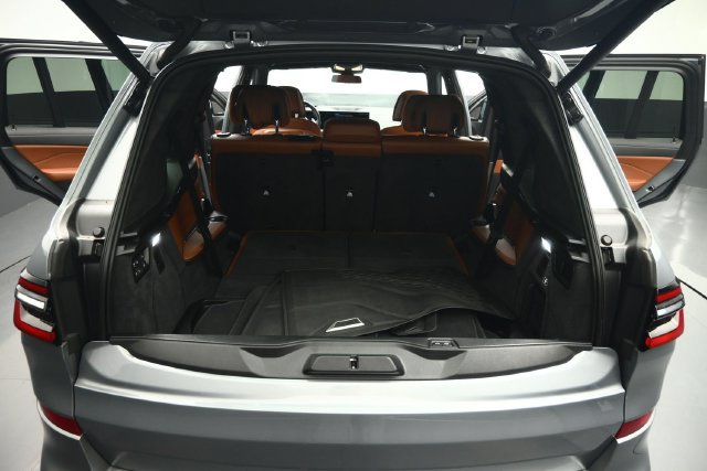 Used 2025 BMW X7 M60i w/ Executive Package AWD/4WD image 64