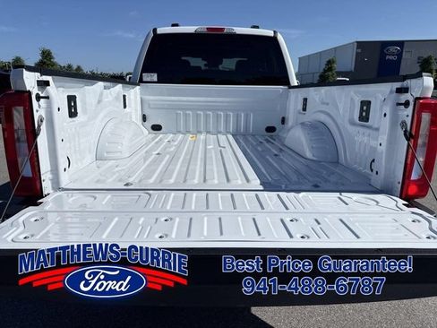 New 2026 Ford F250 XLT w/ FX4 Off-Road Package AWD/4WD image 14