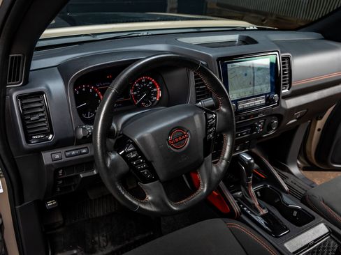 Used 2023 Nissan Frontier Pro-X w/ Technology Package image 16