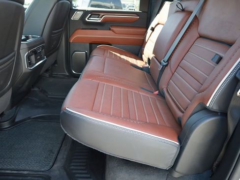 Used 2024 GMC Sierra 3500 Denali Ultimate image 20