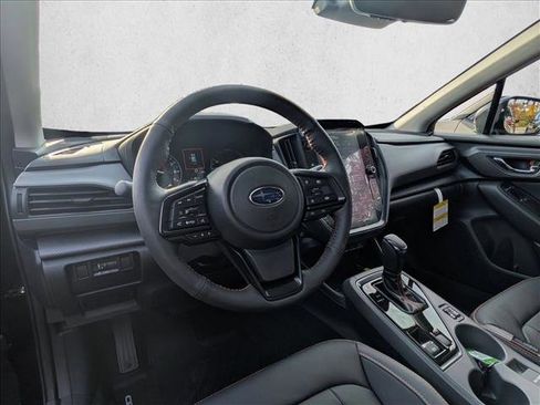 Used 2026 Subaru Crosstrek 2.5i Limited AWD/4WD image 3