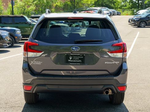 Used 2023 Subaru Forester Limited AWD/4WD image 6