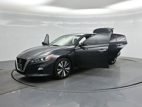 Used 2022 Nissan Altima 2.5 SV image 28