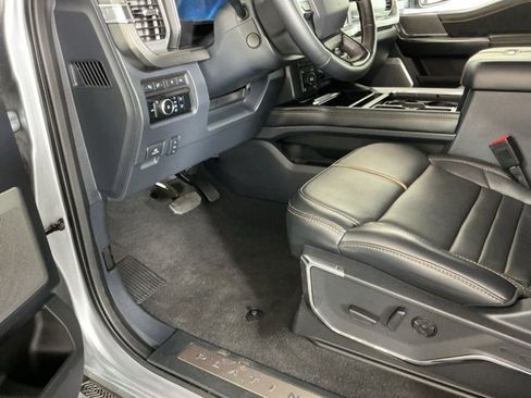 Used 2024 Ford F350 Platinum image 20