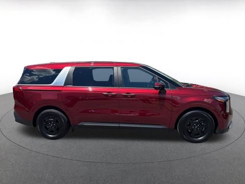 Used 2026 Kia Carnival FWD image 12