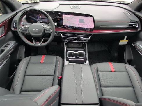 New 2026 Chevrolet Traverse RS w/ LPO, Floor Liner Package FWD image 5