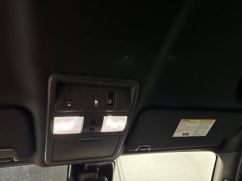 Used 2023 Nissan Titan PRO-4X w/ Pro-4x Convenience Package image 36