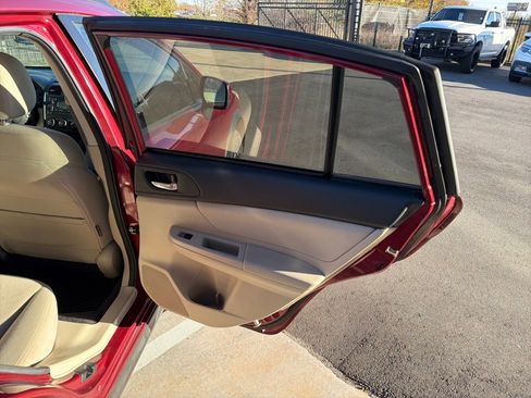 Used 2013 Subaru Crosstrek 2.0i Premium image 13