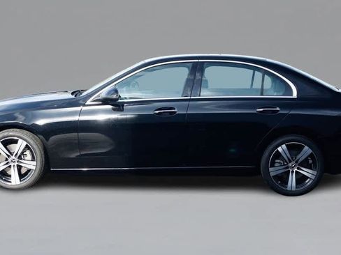 Certified 2025 Mercedes-Benz C 300 Sedan image 8