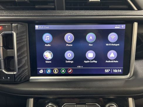 Used 2021 GMC Yukon XL Denali w/ Denali Premium Package image 24