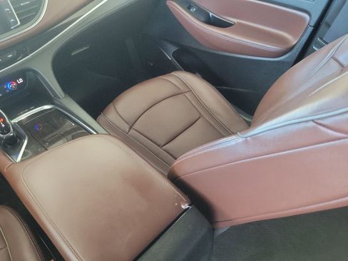 Used 2019 Buick Enclave Avenir w/ Avenir Technology Package AWD/4WD image 16