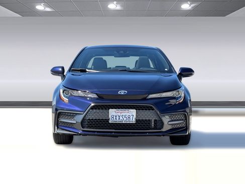Used 2022 Toyota Corolla SE w/ SE Premium Package FWD image 5