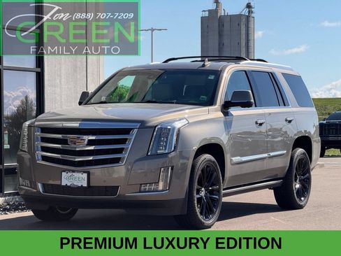 Used 2017 Cadillac Escalade Premium Luxury AWD/4WD image 1