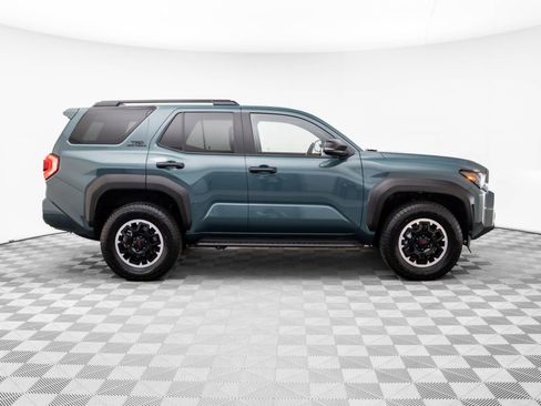 Used 2025 Toyota 4Runner TRD Off-Road Premium image 7