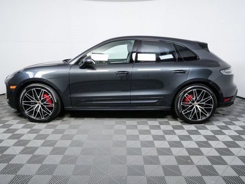 New 2026 Porsche Macan GTS image 2