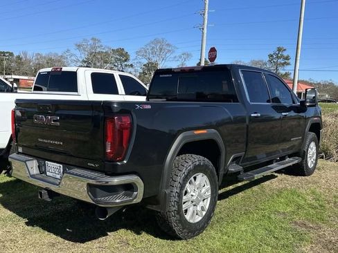 Used 2022 GMC Sierra 2500 SLT w/ SLT Premium Package image 15