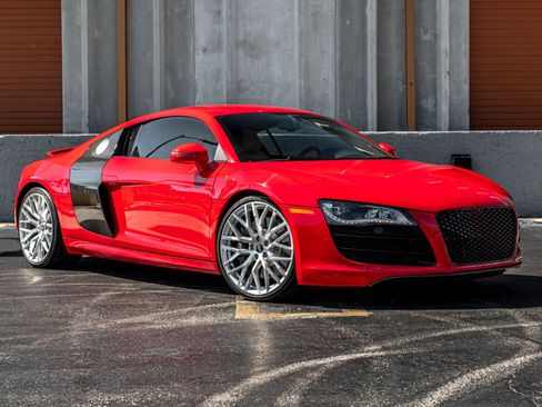 Used 2010 Audi R8 V10 image 15