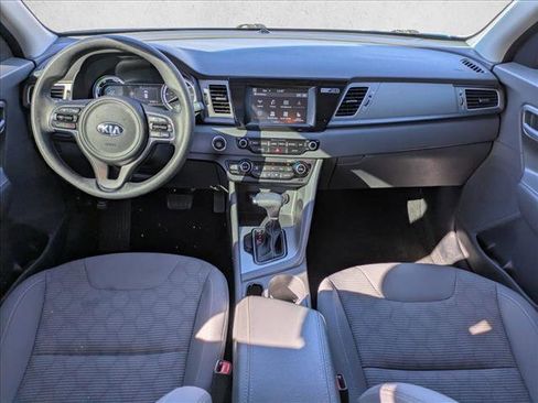 Used 2019 Kia Niro LX image 16