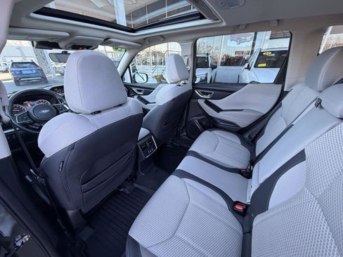 Used 2022 Subaru Forester Premium image 32