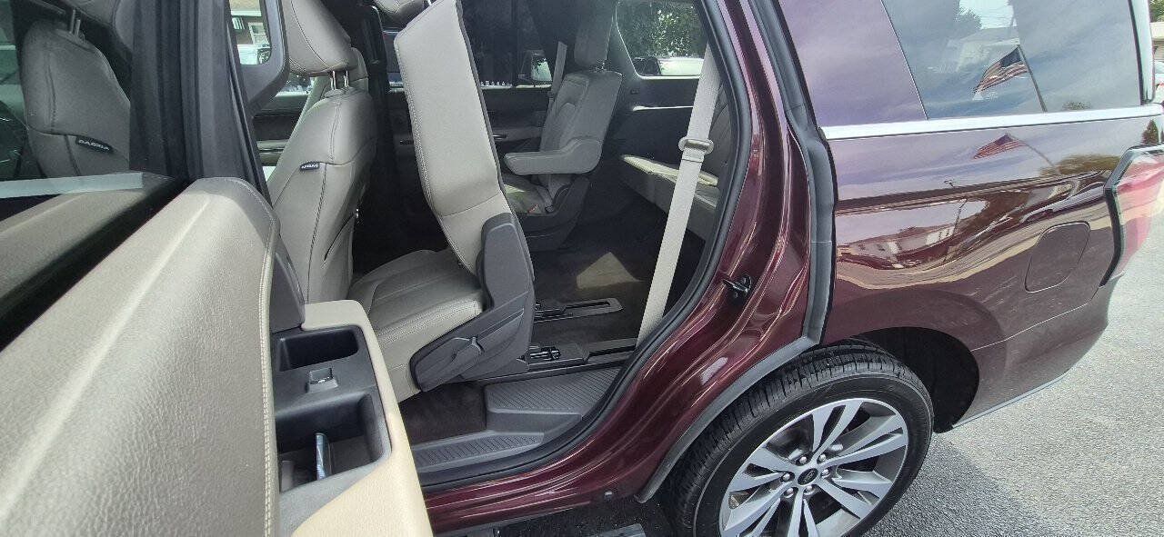 Used 2021 Ford Expedition Limited AWD/4WD image 37