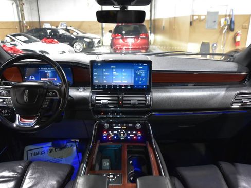 Used 2023 Lincoln Navigator Reserve image 48