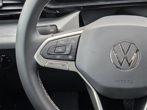 Used 2023 Volkswagen Taos S image 15
