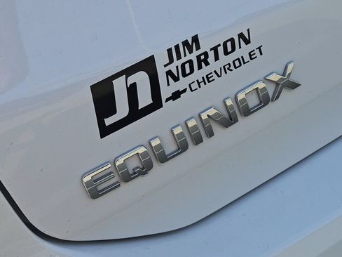 Used 2023 Chevrolet Equinox LT FWD image 11