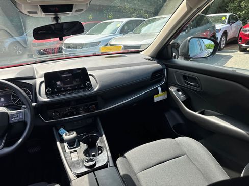 Used 2026 Nissan Rogue S AWD/4WD image 32