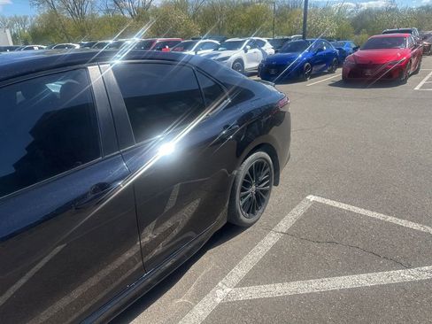 Used 2021 Toyota Camry SE AWD/4WD image 7