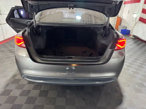 Used 2016 Chrysler 200 LX FWD image 12