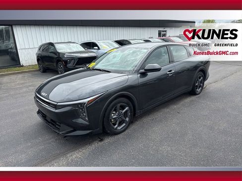 Used 2025 Kia K4 FWD image 12