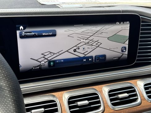 New 2026 Mercedes-Benz GLS 580 4MATIC image 28