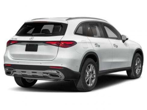 New 2027 Mercedes-Benz GLC 300 4MATIC image 2