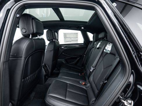 New 2026 Porsche Macan S image 23