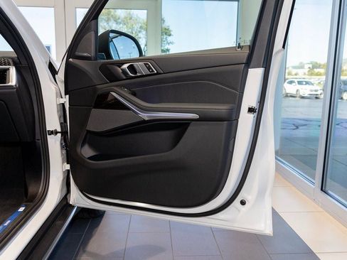 Used 2026 BMW X5 xDrive40i w/ Premium Package image 17